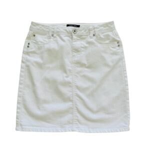 Roz & Ali Denim Jean Skirt White Summer Casual Mini Skirt Size 4